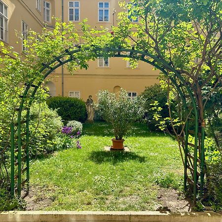 Chez Marie Budapest Eksteriør bilde